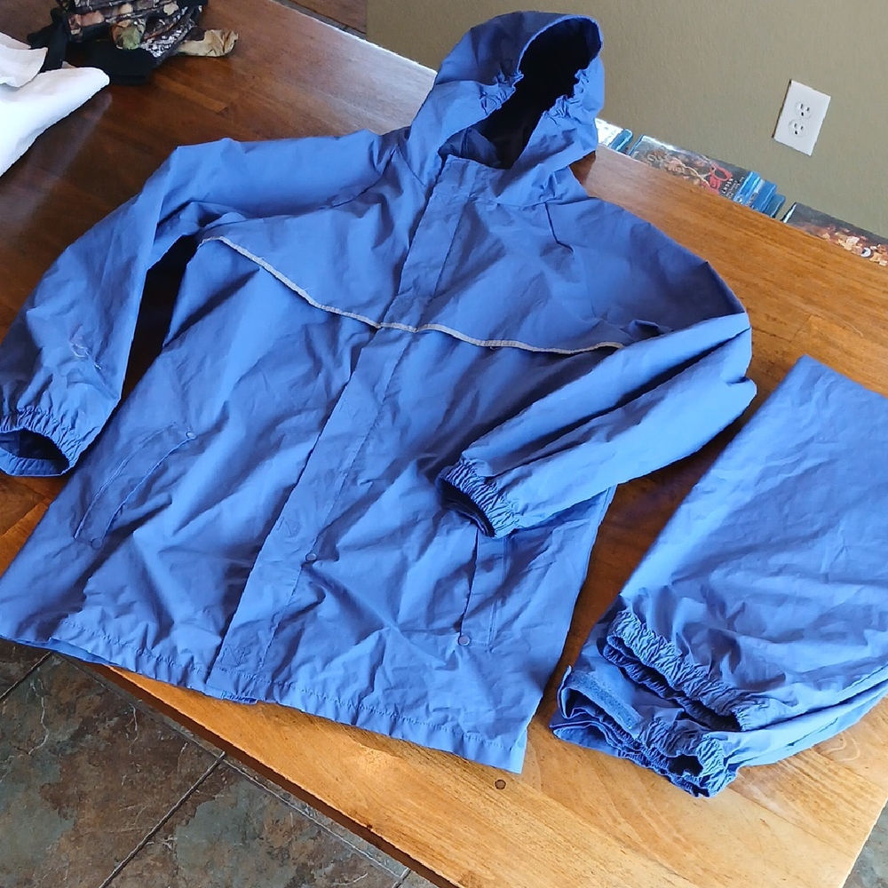 Lands' End Blue Lightweight Performance Nylon Tra… - image 1